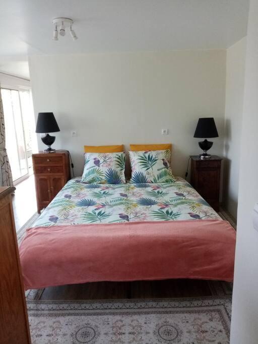 Chalet Pour Deux Personnes Saint-Pierre-du-Lorouër المظهر الخارجي الصورة